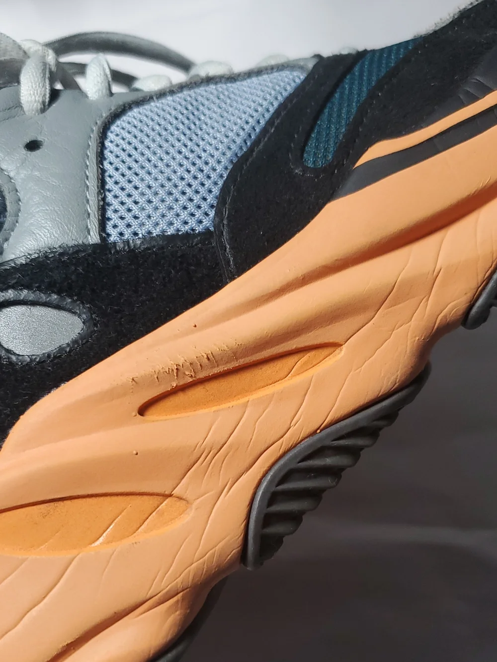 Adidas Yeezy Boost 700 Wash Orange Size 6.5 Mens Streetwear Athleisure GW0296